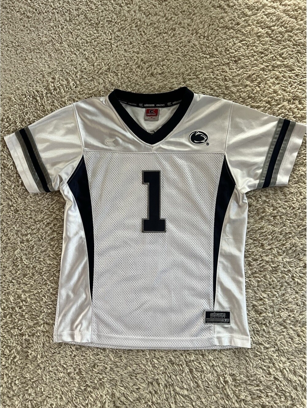 Penn State Nittany Lions Women’s Jersey Colosseum Size Medium Embroidered